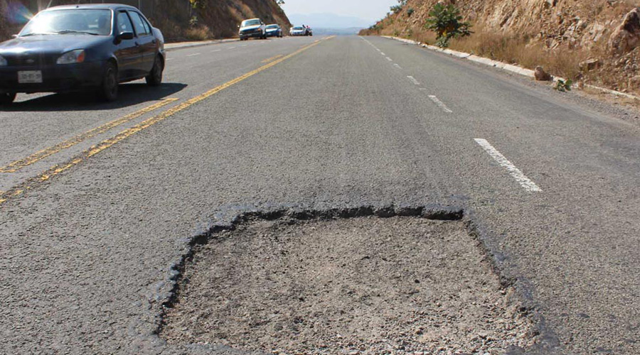En pésimas condiciones, carreteras de la Mixteca oaxaqueña | El Imparcial de Oaxaca