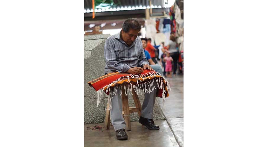 El ambulantaje y  piratería golpea  a los artesanos de Oaxaca