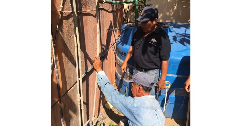 El sistema de agua potable va contra morosos de Salina Cruz