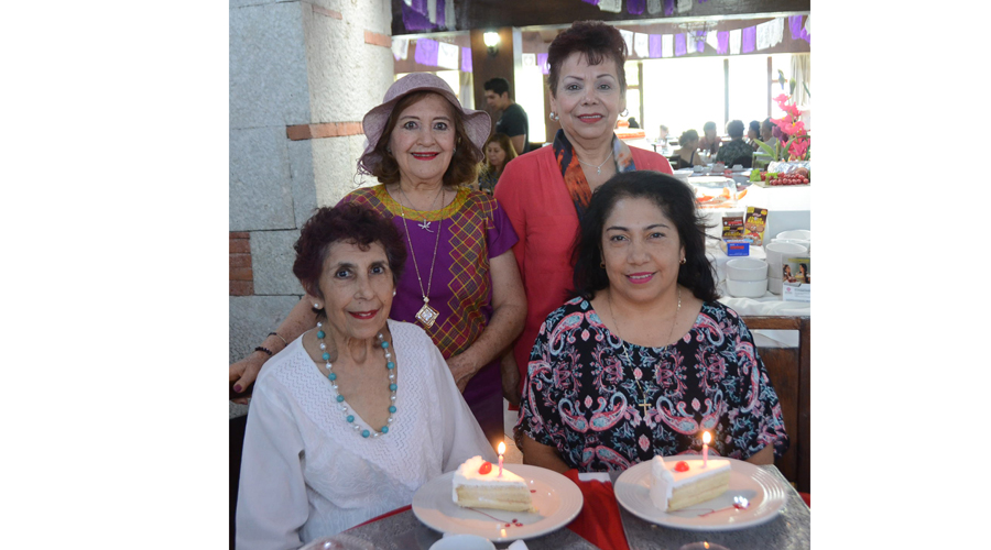 ¡Los mejores deseos para Marcela y Betty!