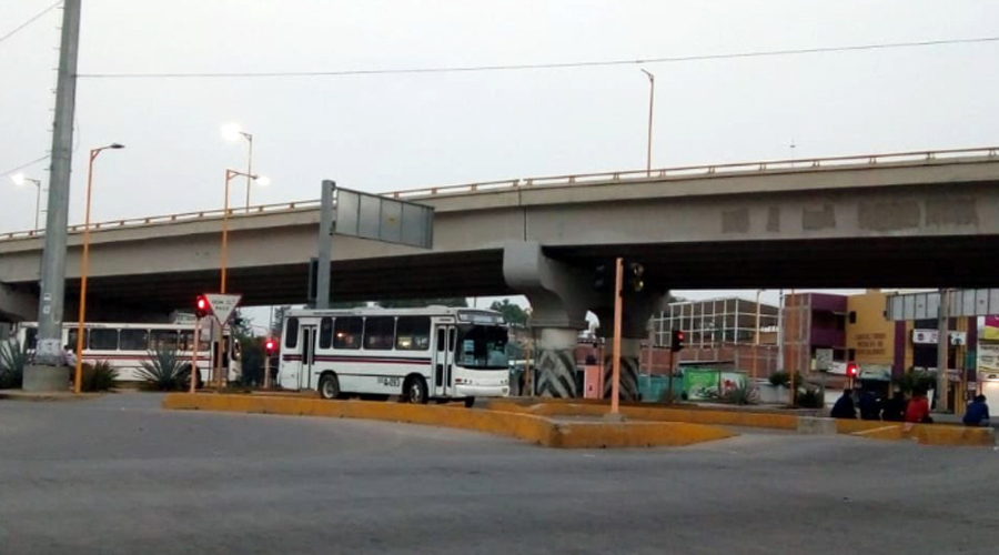 SITUABJO, bloquea otra vez, para pedir bono de no huelga | El Imparcial de Oaxaca