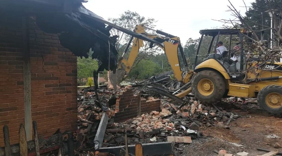 Iniciarán construcción de los dormitorios incendiados de Santiago Yosondúa