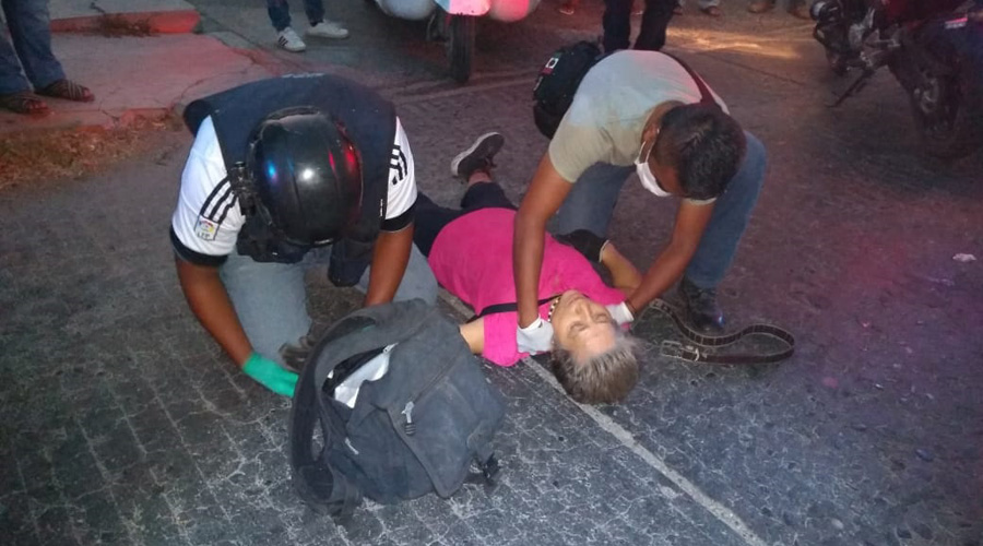 Mototaxi arrolla a una mujer y huye | El Imparcial de Oaxaca