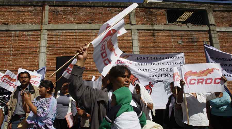 Gremios y sindicatos festejan con marchas y bloqueos en Oaxaca | El Imparcial de Oaxaca
