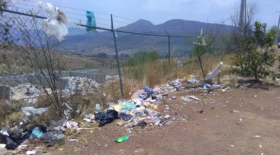Mal manejo de residuos, foco de contaminación  en  Santiago Huajolotitlán