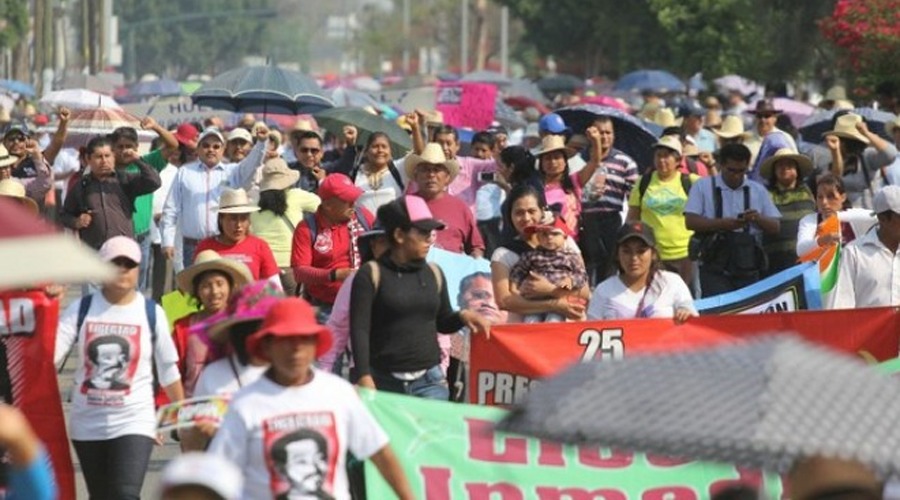 Marcharán profesores  mixtecos en Huajuapan de León, Oaxaca | El Imparcial de Oaxaca