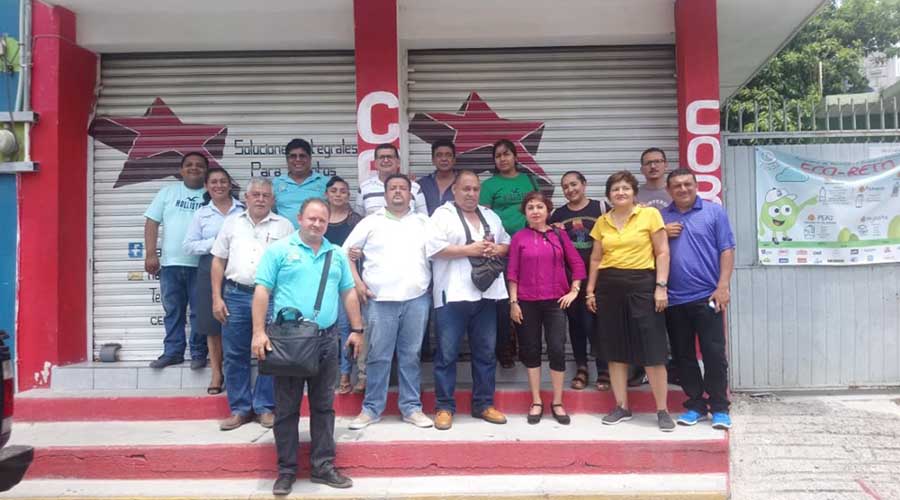 Profesores del COBAO de Salina Cruz, inconformes por contrato de nuevos catedráticos