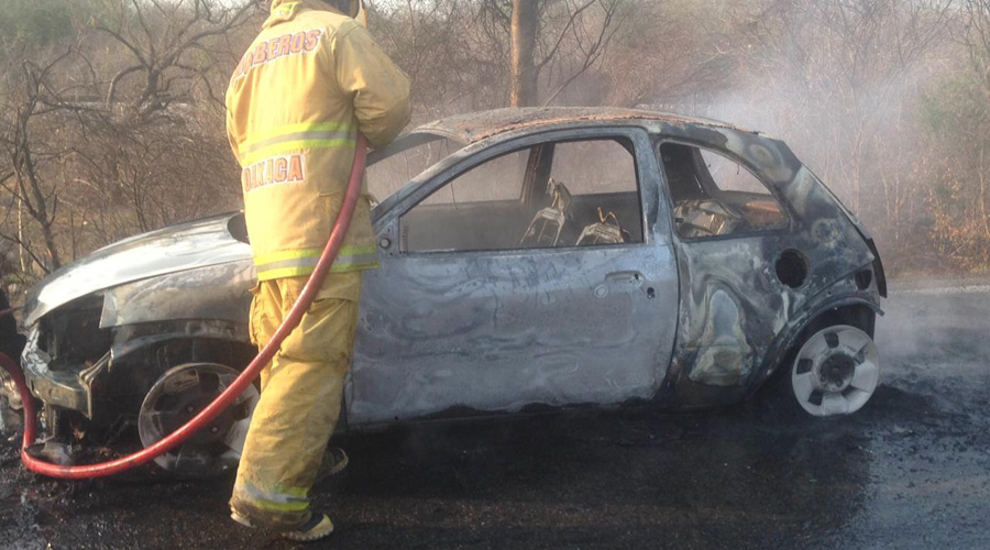 Se incendia vehículo en carretera Juchitán-Unión Hidalgo | El Imparcial de Oaxaca