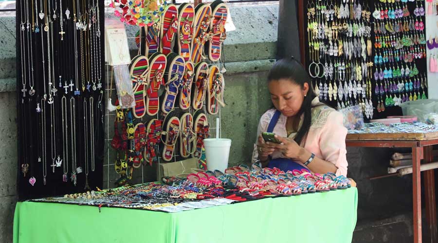 Se incorporan más  mujeres al ambulantaje de Oaxaca