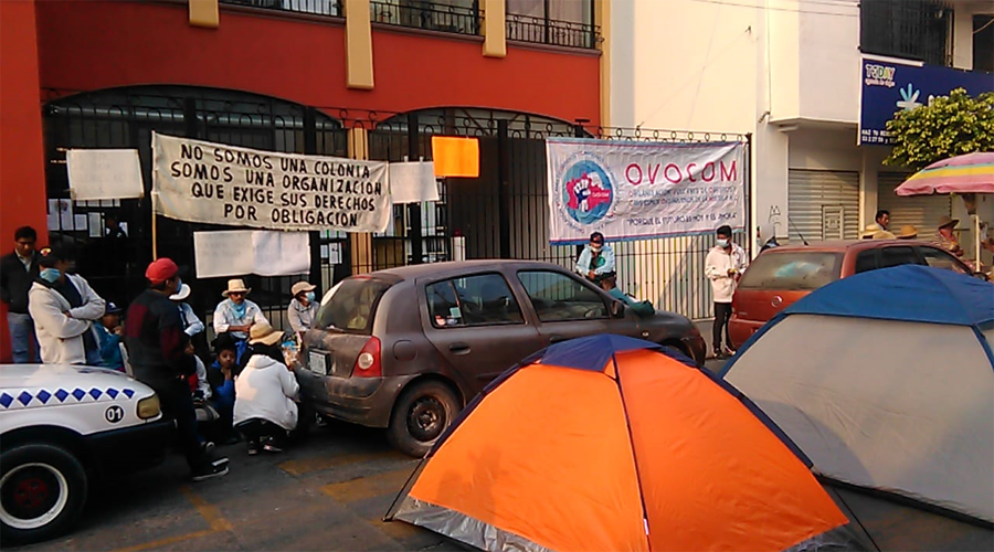 Toman las oficinas del ayuntamiento de Huajuapan de León, Oaxaca