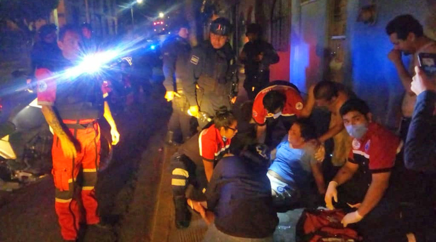 Mujer cae de segundo piso en la calle de Crespo | El Imparcial de Oaxaca