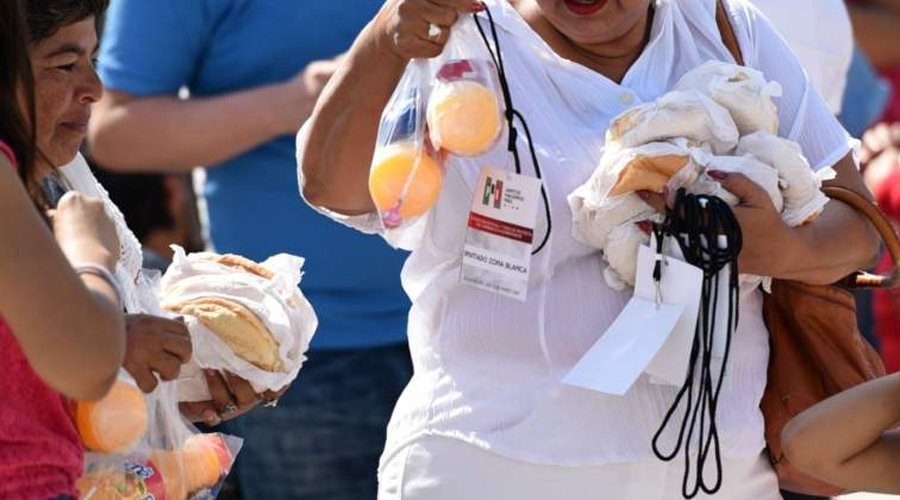 El PRI enriqueció a dos empresas; hacían tortas para mítines | El Imparcial de Oaxaca