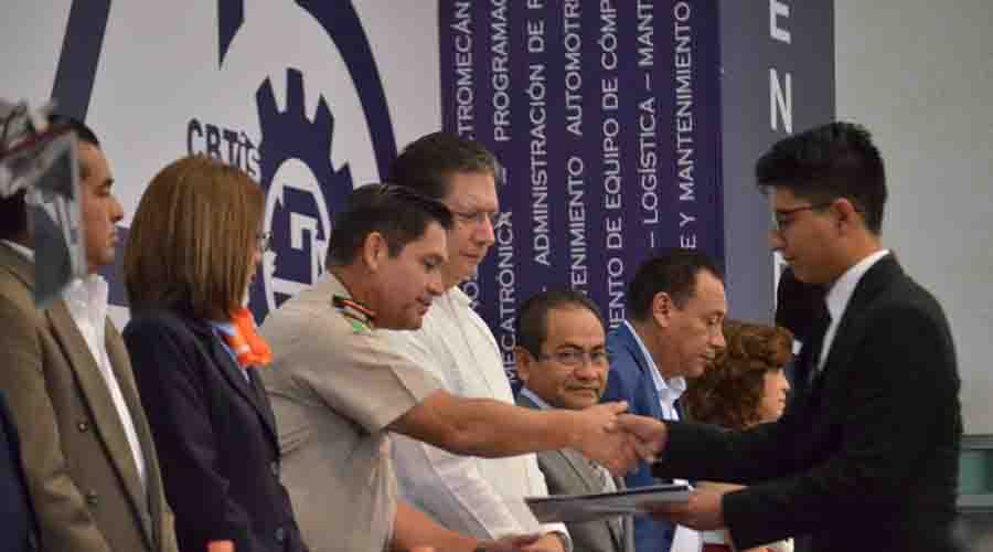 Concluyen el bachillerato