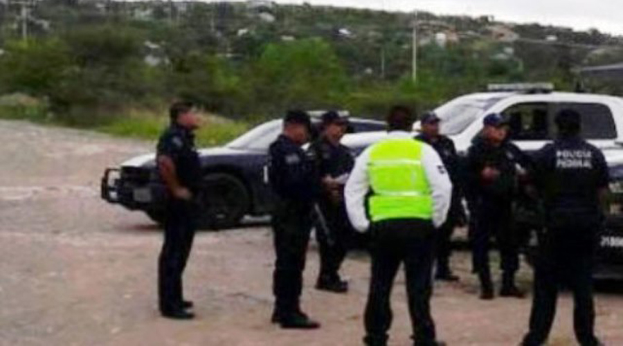 Tras accidente en la Mixteca abandonan vehículo | El Imparcial de Oaxaca