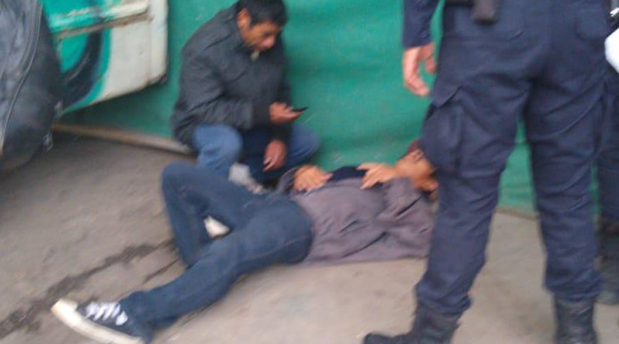 Hieren de un navajazo a hombre en la Central de Abasto