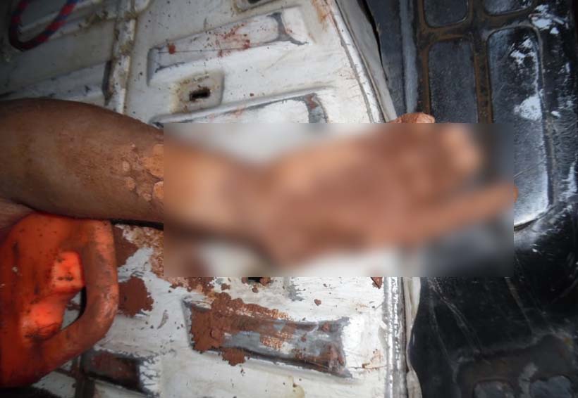 Hallan a dos sujetos torturados y ejecutados en San Vicente Coatlán