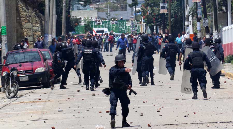 Violencia desbordada en Oaxaca; herencia de Tuñón Jáuregui