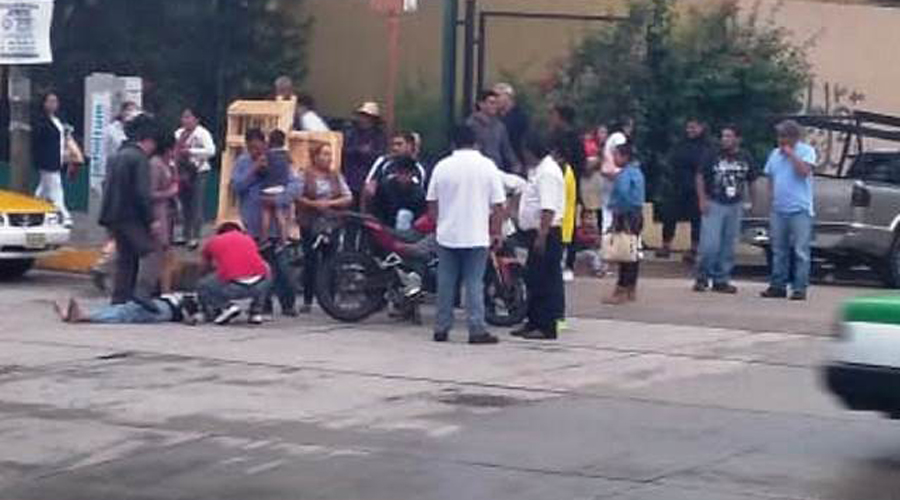 Motociclista se accidenta en calle del centro de Huajuapan | El Imparcial de Oaxaca