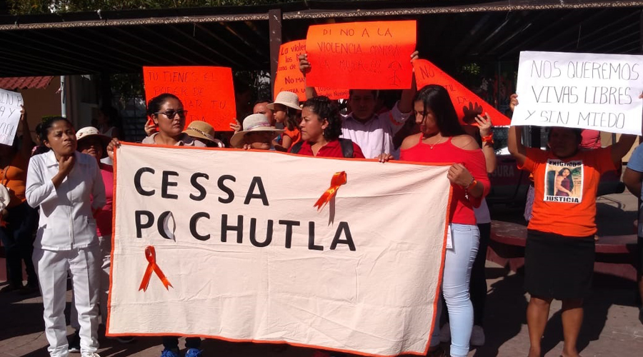 En Pochutla marcha por la paz
