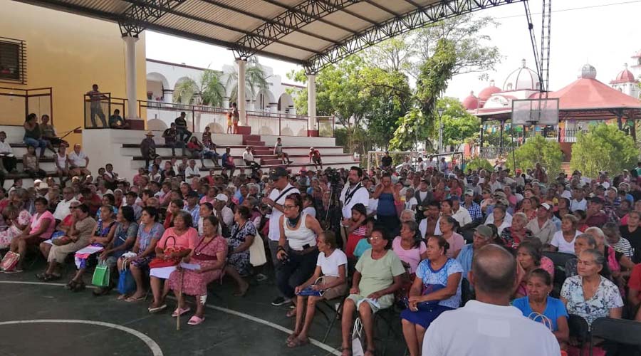 Entregan apoyos Bienestar a adultos mayores en Pochutla | El Imparcial de Oaxaca