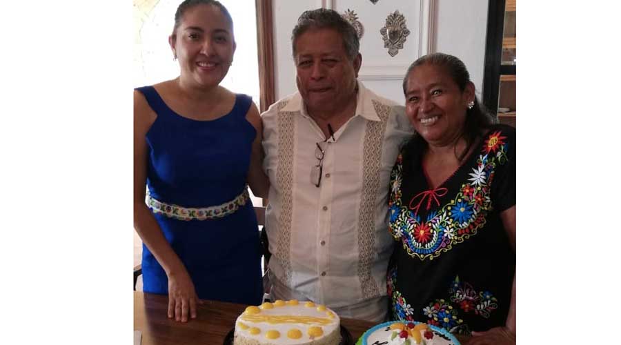 Tito García celebra junto con familiares y amigos