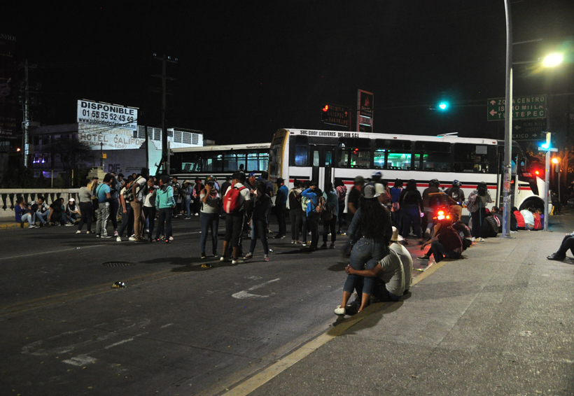 Contratará SEP a 1,900 normalistas de Oaxaca