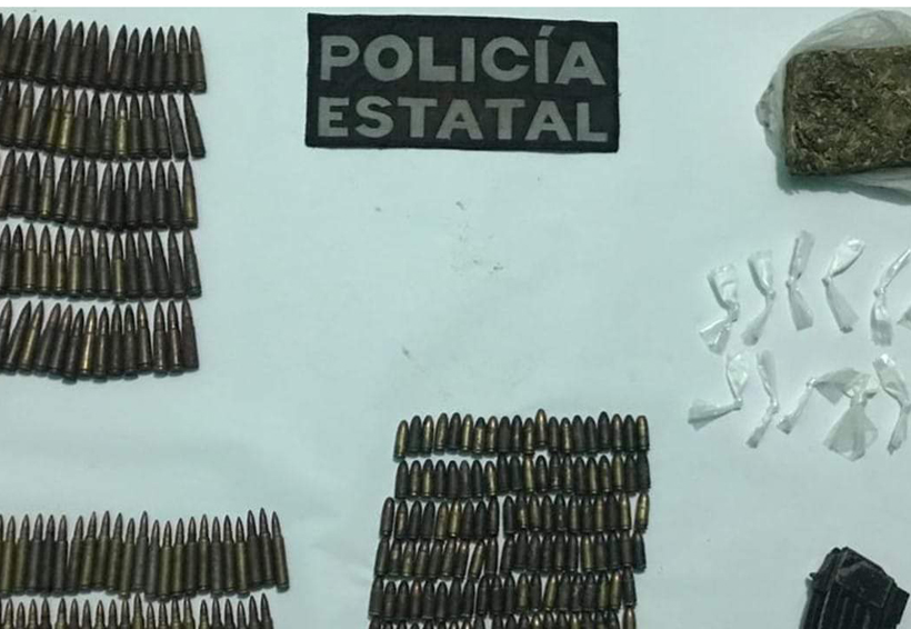 En Tuxtepec detienen a dos sujetos por portación de droga y cartuchos | El Imparcial de Oaxaca