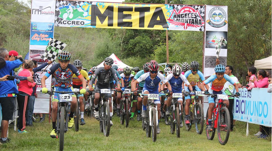 Pedro conquista Miahuatlán en el ciclismo de montaña