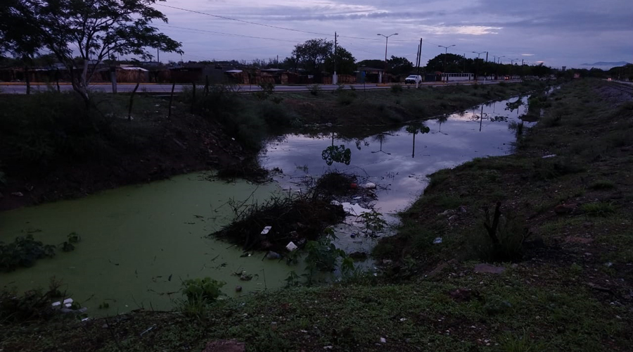 Por incremento de nivel del río, cierran vados en Juchitán