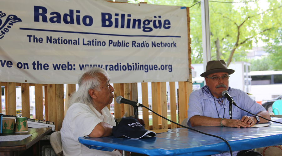 Radio bilingüe, la primera emisora comunitaria cultural en los Estados Unidos
