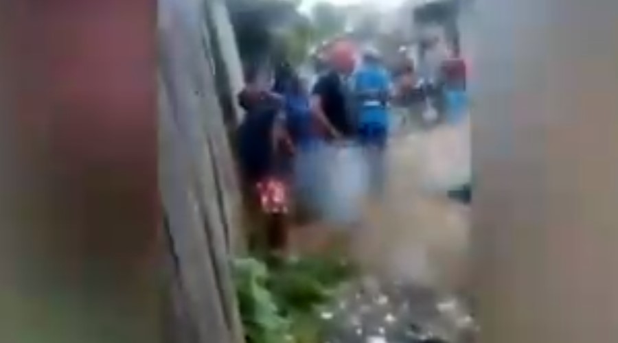 Video: Así fue la desgarradora reacción de un niño ante el asesinato de su madre | El Imparcial de Oaxaca