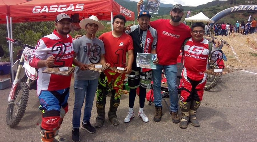 Triunfan los hermanos Blanco en la justa de motociclismo Enduro 2019