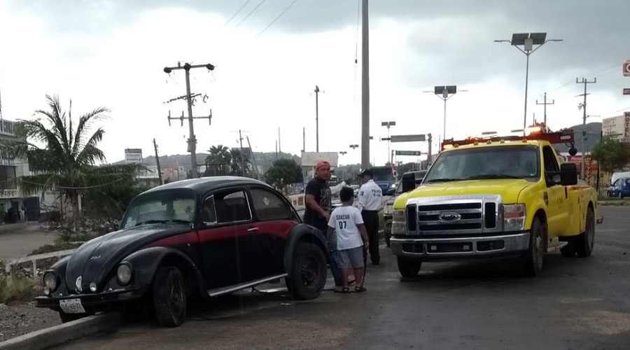 Ebrio provoca accidente en Salina Cruz, Oaxaca | El Imparcial de Oaxaca