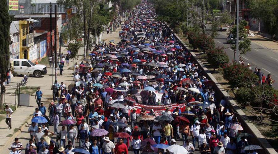 Marcha sección 22 para conmemorar desalojo fallido del 2006 | El Imparcial de Oaxaca