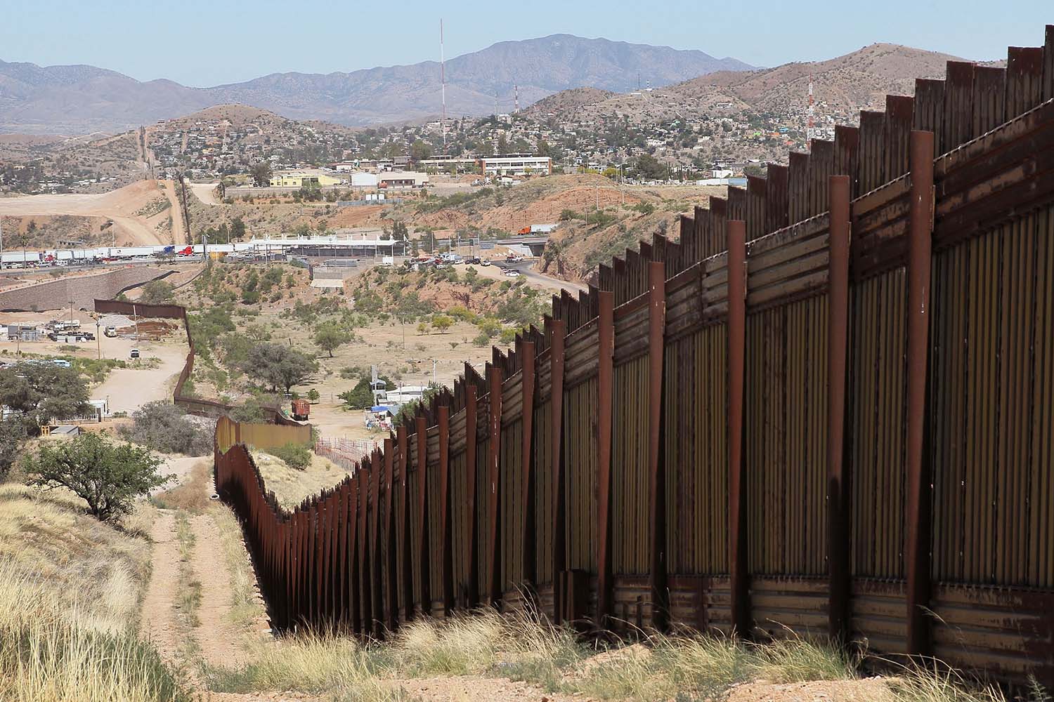 Muere niña migrante cruzando la frontera de Estados Unidos | El Imparcial de Oaxaca