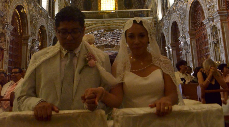 Absalon y Josseline caminaron al altar