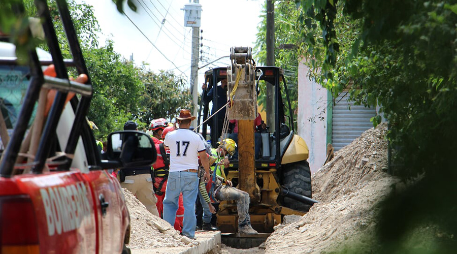 Trabajador muere sepultado en San Agustín Etla