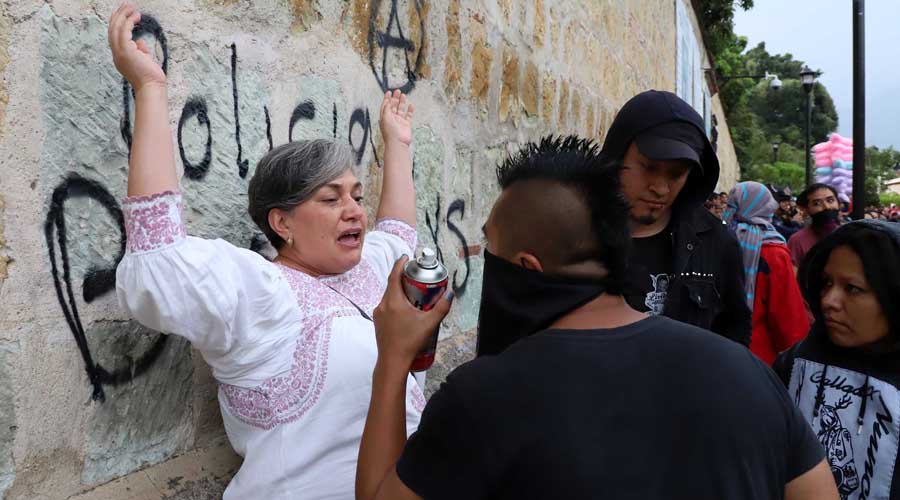 Araceli García: Si pintar paredes cambiara cosas en Oaxaca, sería la primera en hacerlo | El Imparcial de Oaxaca