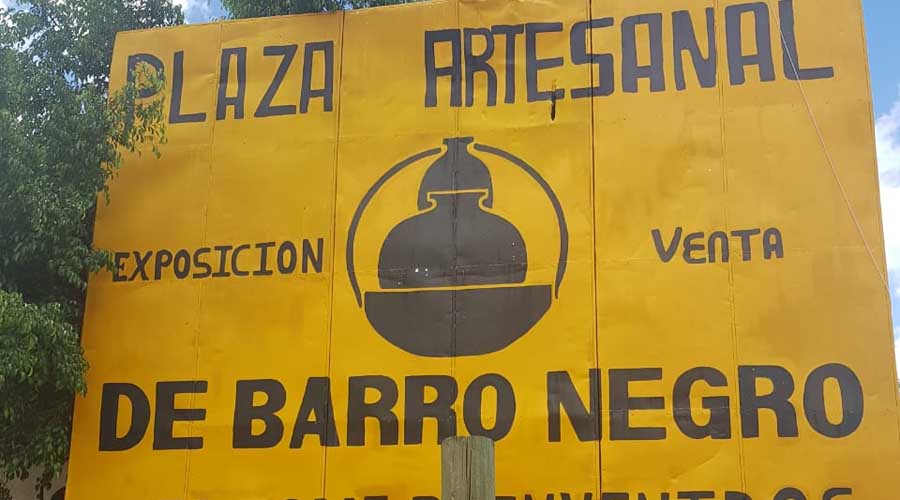 Artesanos de San Bartolo Coyotepec mantienen la esperanza en el turismo