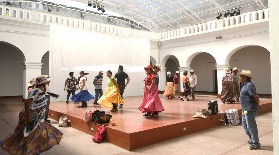 Celebra  48 años la Casa de la  Cultura Oaxaqueña