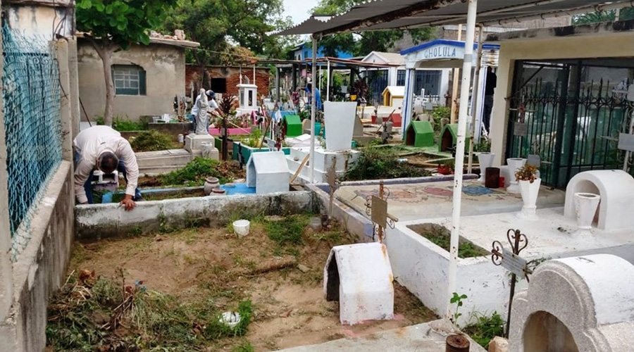 Difícil poder enterrar más cadáveres en el panteón municipal de Salina Cruz