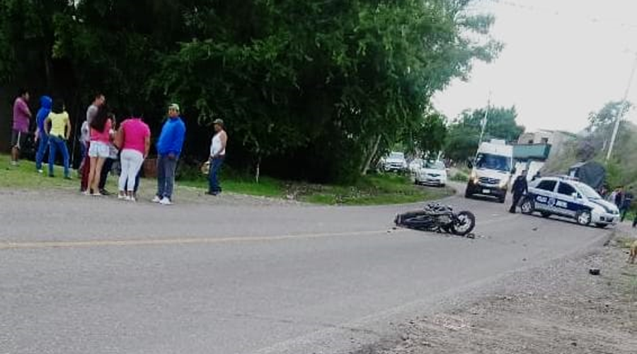 Joven motociclista resulta grave tras fuerte percance en Huajuapan 