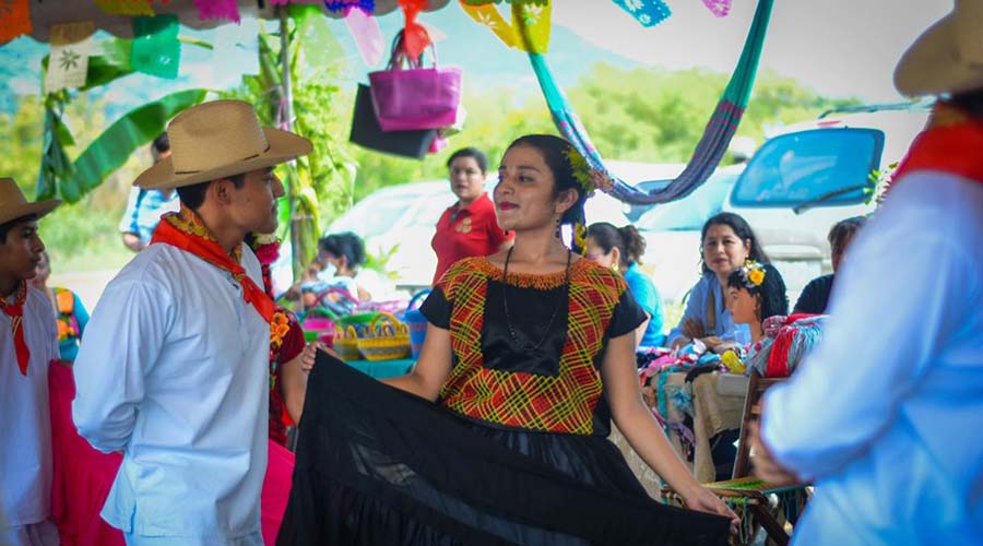 Invitan a la Expo-Venta  Artesanal 2019 en Tehuantepec