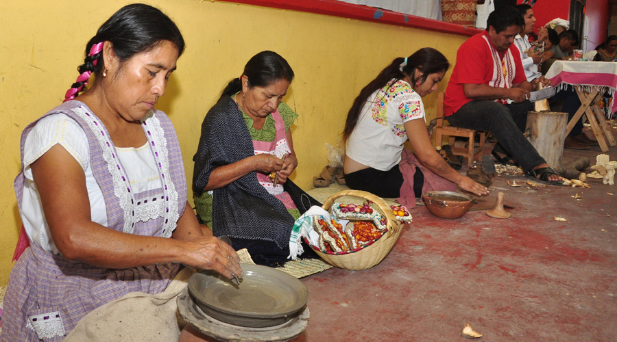 Artesanías de barro  de Atzompa,opción para sustituir el plástico | El Imparcial de Oaxaca