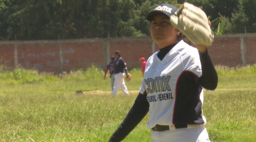 Forman primera liga de béisbol femenil en Oaxaca