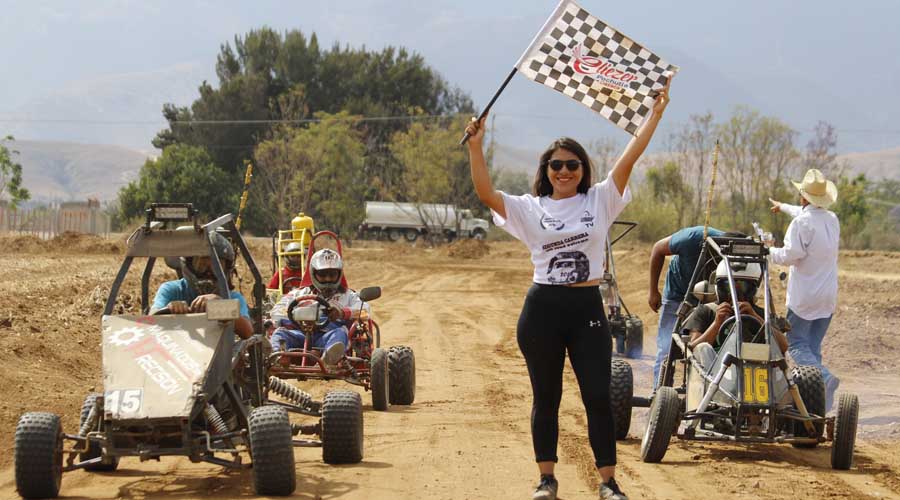 Preparan los autos para el Campeonato de Off Road Extremo 2019 | El Imparcial de Oaxaca
