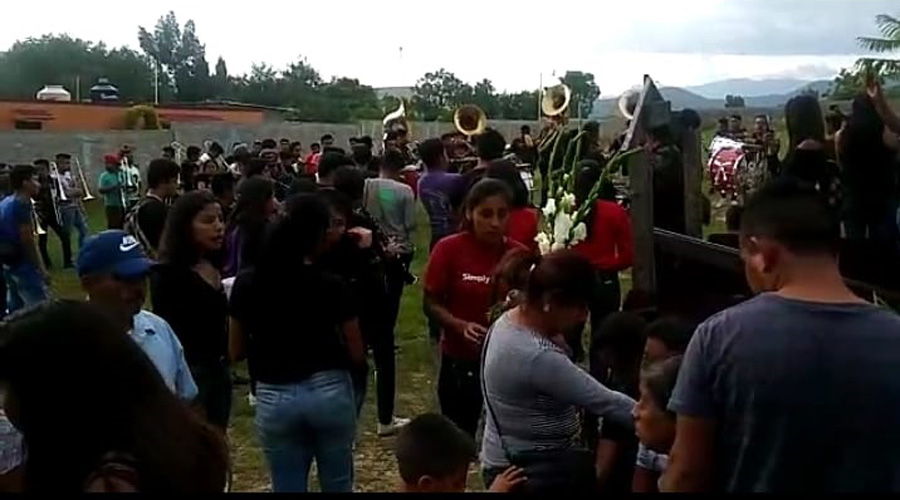 Se despiden de joven músico en la agencia Vicente Guerrero