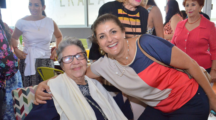 Doña Sarita cumple 90 años