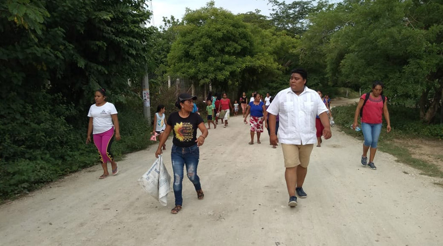 Limpian calles y patios para evitar Zika y Chicongunya en Pochutla | El Imparcial de Oaxaca