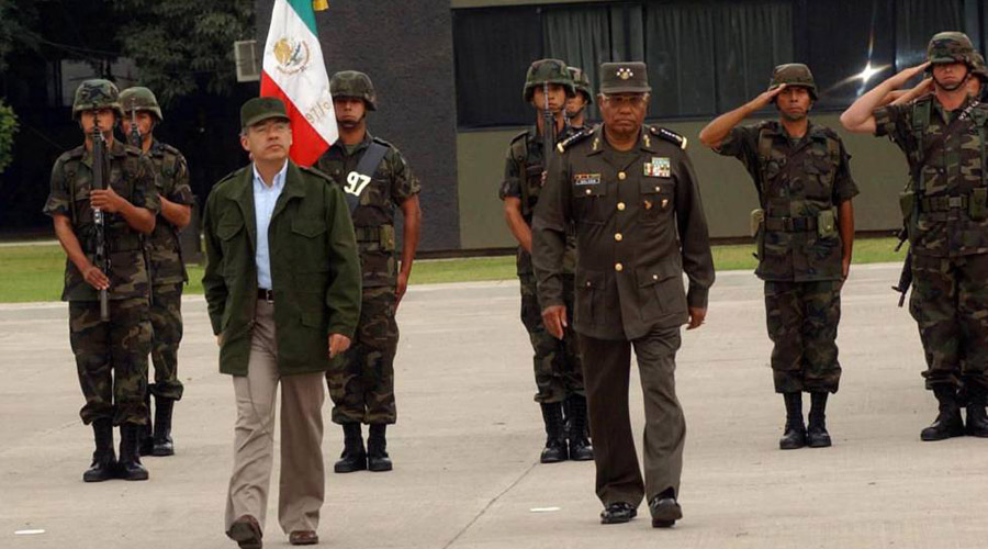 Compara AMLO a Felipe Calderón con el Comandante Borolas | El Imparcial de Oaxaca